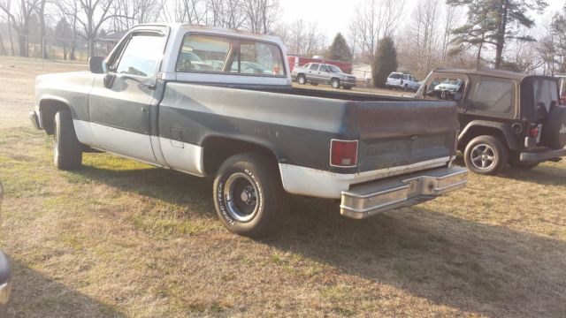 1985 GMC Sierra Base Standard Cab Pickup 2-Door - photo 2