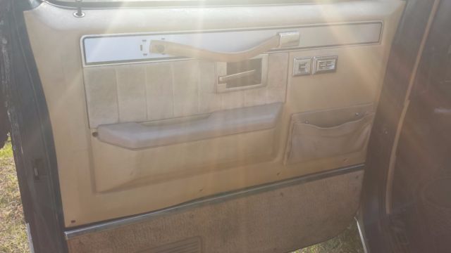 1985 GMC Sierra Base Standard Cab Pickup 2-Door - photo 6
