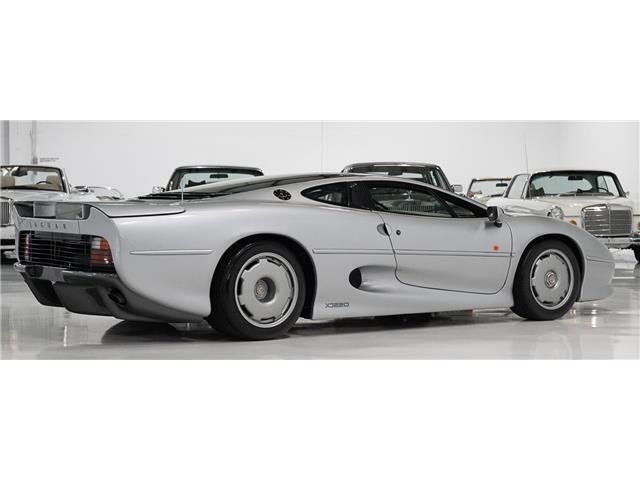 1993 Jaguar XJ220 Coupe - photo 5