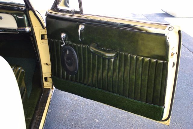 1950 Plymouth Special Deluxe Convertible 350 V8 Automatic Restored Hotrod - photo 13