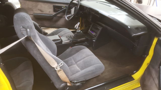 1987 Chevrolet Camaro convertible - photo 13