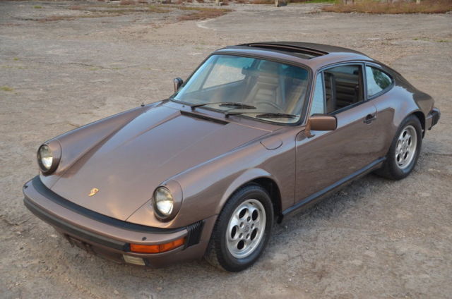 SPECIAL EXCEEDINGLY WELL SERVICED CARRERA COUPE 1984 Porsche 911