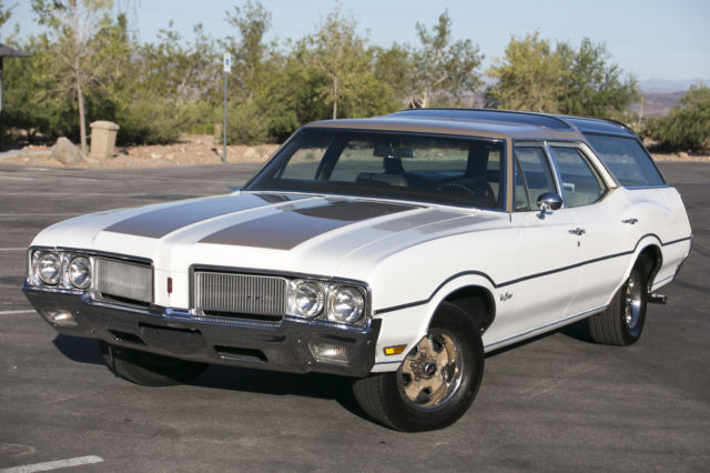 1970 Oldsmobile VISTA CRUISER GLASS ROOF WAGON VISTA CRUISER 442 HOOD & WHEELS - photo 2