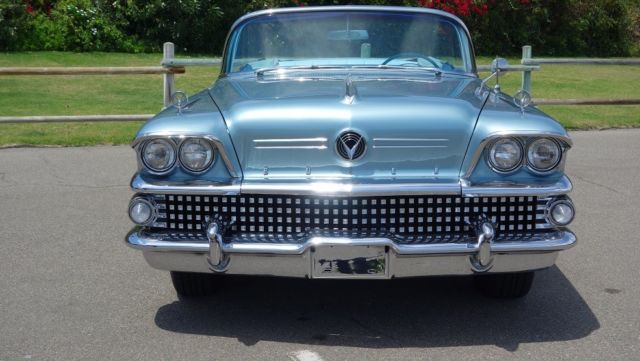 1958 Buick LIMITED Chrome Everywhere - photo 2