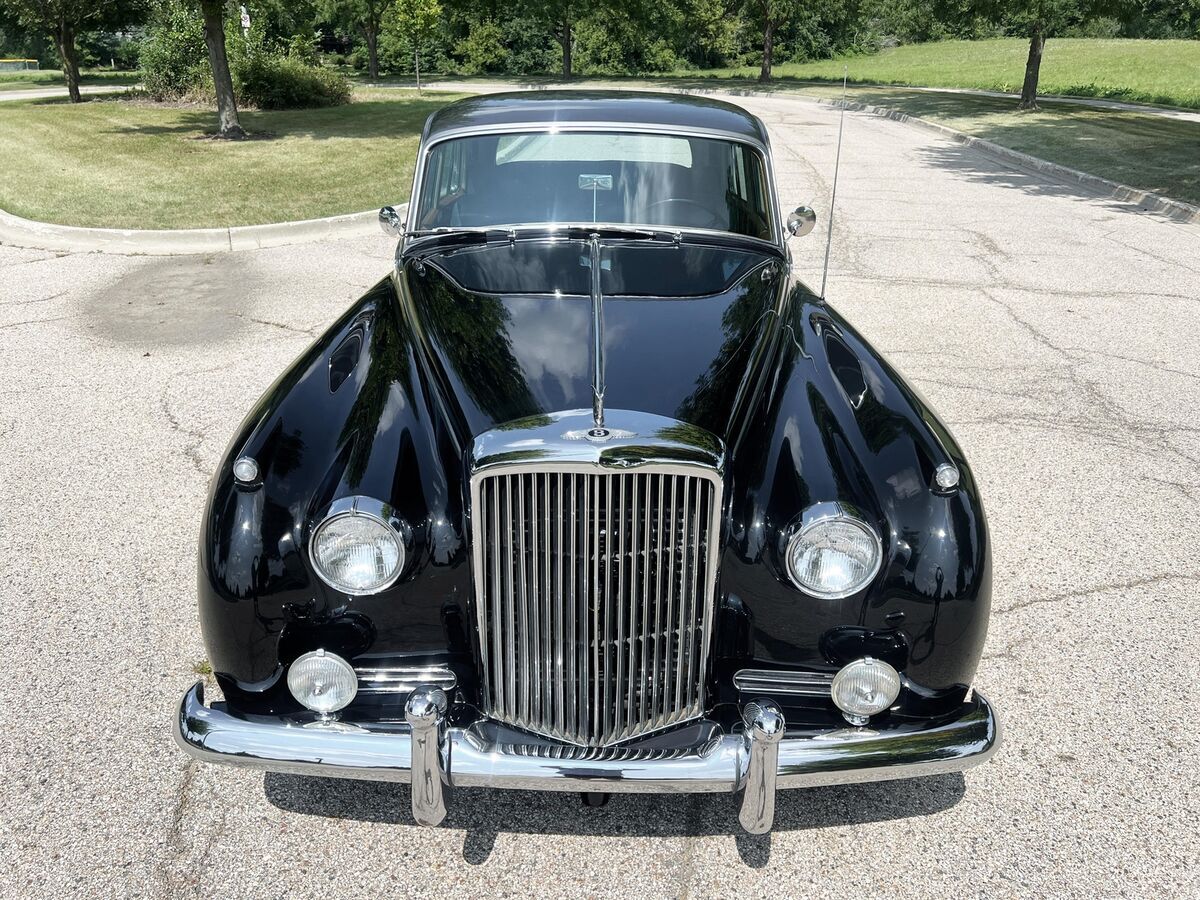 1958 Rolls-Royce Silver Cloud saloon - photo 5