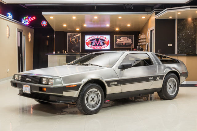 Spin City! Signed: Michael J. Fox, Christopher Lloyd, John Delorean, V6, PS, PB! 1981 DeLorean DMC-12