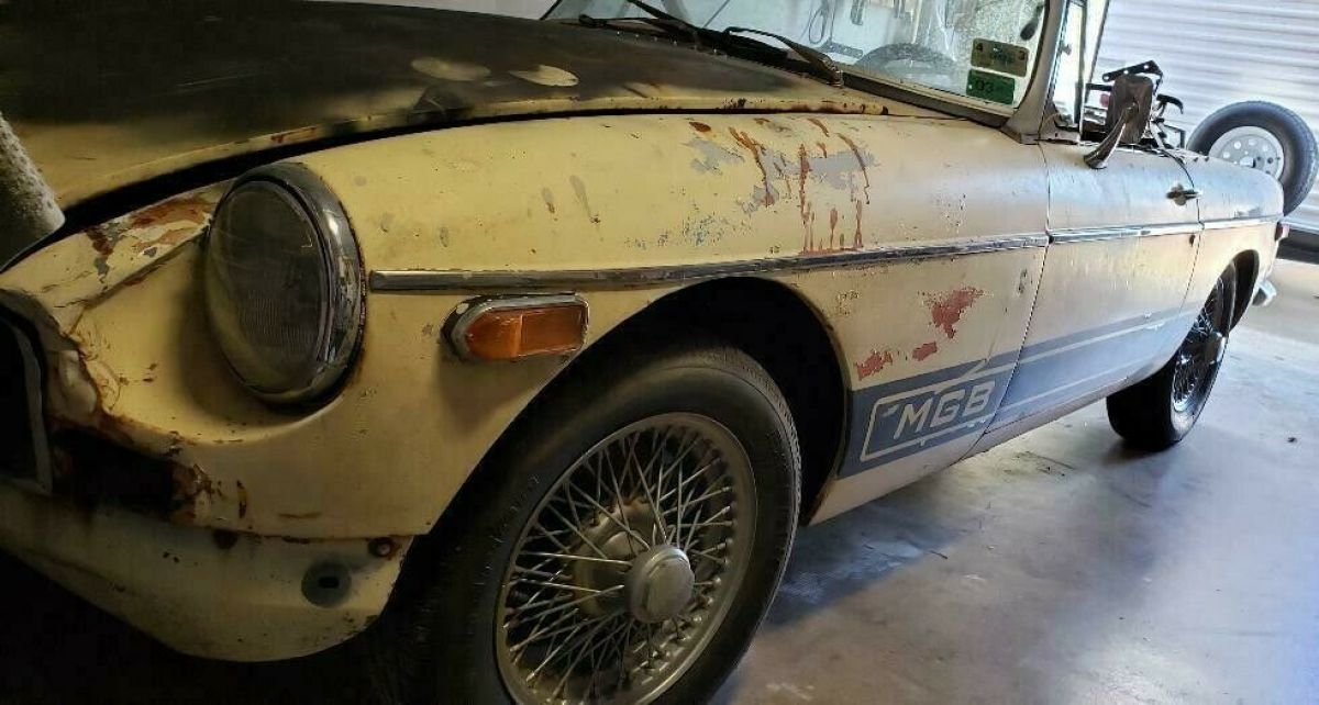 Split Bumper 1970 MG MGB Convertible
