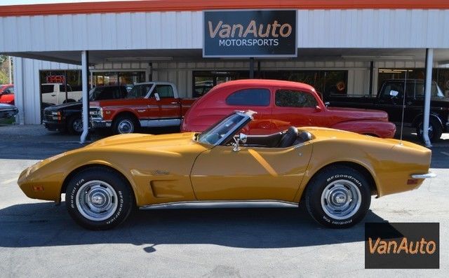 SPOTLESS CORVETTE STINGRAY CONVERTIBLE 350. BEAUTIFUL COLOR COMBINATION!! 1973 Chevrolet Corvette Stingray Convertible 350 V8 Auto