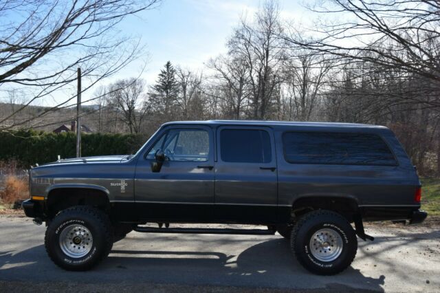 1986 Chevrolet Suburban Silverado - photo 2