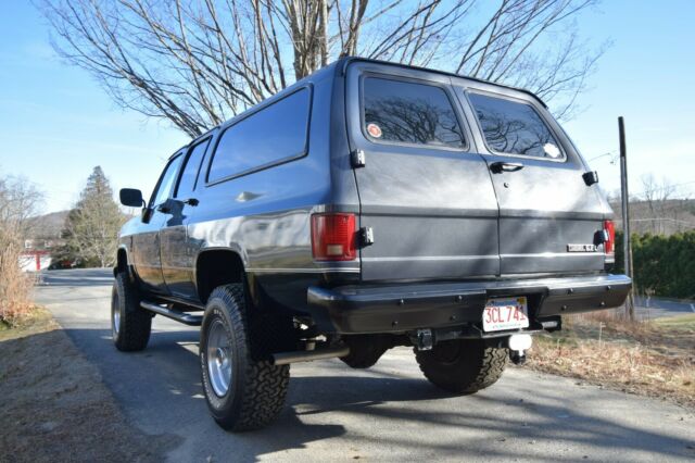 1986 Chevrolet Suburban Silverado - photo 8
