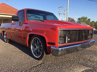 Square Lowered Custom 350 Street Hot Rat Rod Rod Low Truck Red 20 inch 1987 Chevrolet C-10