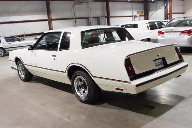 1986 Chevrolet Monte Carlo Base Coupe 2-Door - photo 3