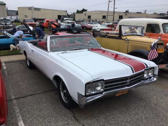 Starfire 1965 Oldsmobile Starfire