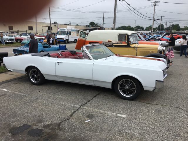 1965 Oldsmobile Starfire - photo 3