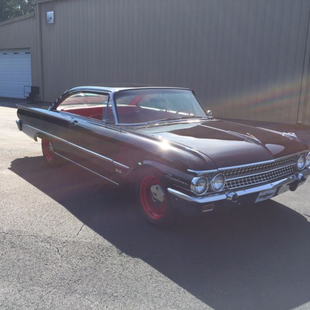 1961 Ford Galaxie STARLINER - photo 6