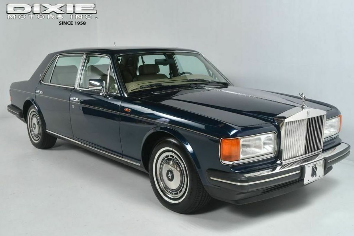 STATELY LUXURY SEDAN THE HEIGHT OF BRITISH LUXURY CALL PAT STIDHAM 615-319-7478 1993 Rolls-Royce Silver Spirit/Spur/Dawn CALL PAT STIDHAM 615-319-7478