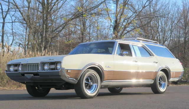 Station Wagon Factory air P/W P/S 350 v8 automatic 1968 Oldsmobile Cutlass Vista Cruiser