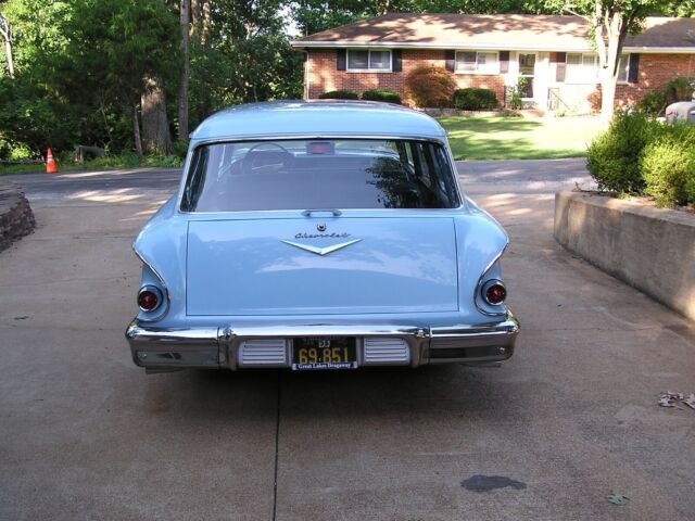 1958 Chevrolet yeoman - photo 10