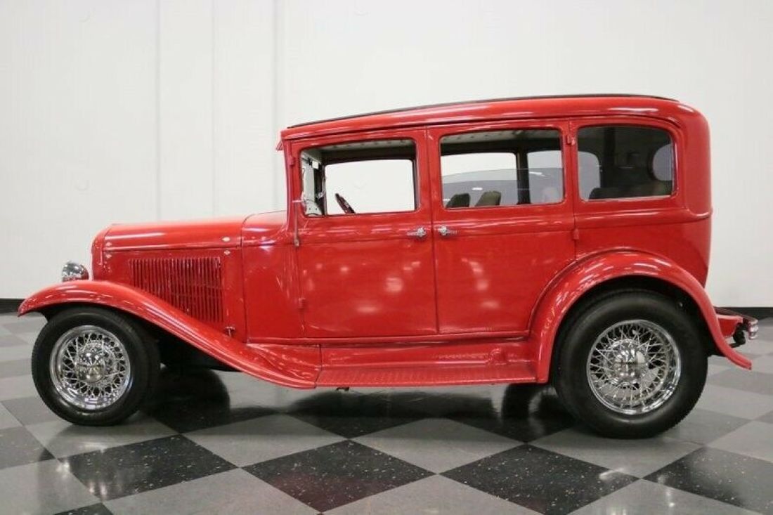 1932 Plymouth 4 Door Sedan - photo 3