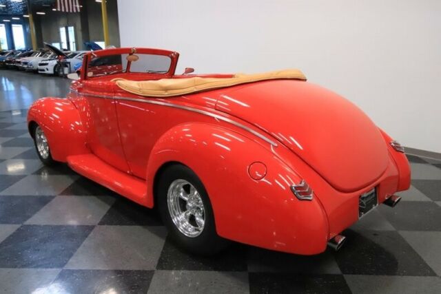 1940 Ford Deluxe Convertible - photo 10