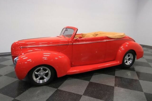 1940 Ford Deluxe Convertible - photo 7