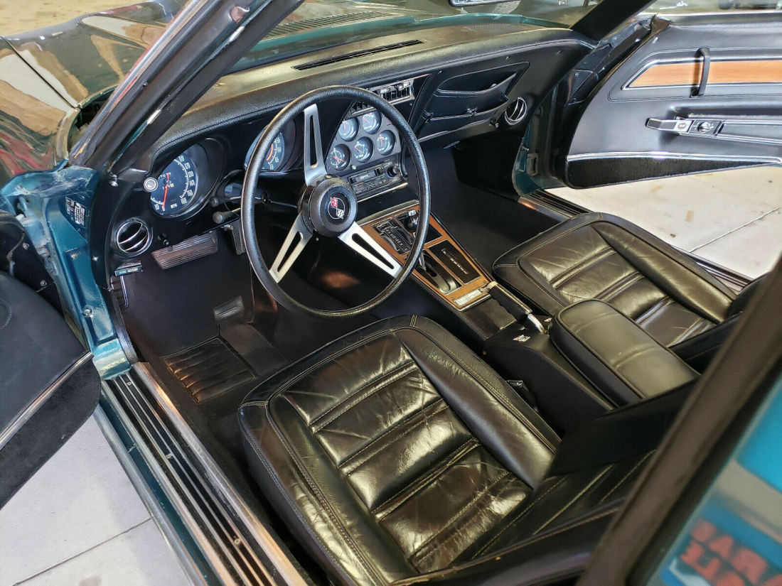 1973 Chevrolet Corvette Deluxe Leather - photo 12