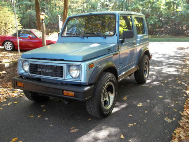 Stock 1987 Suzuki Samurai Tin Top 1987 Suzuki Samurai