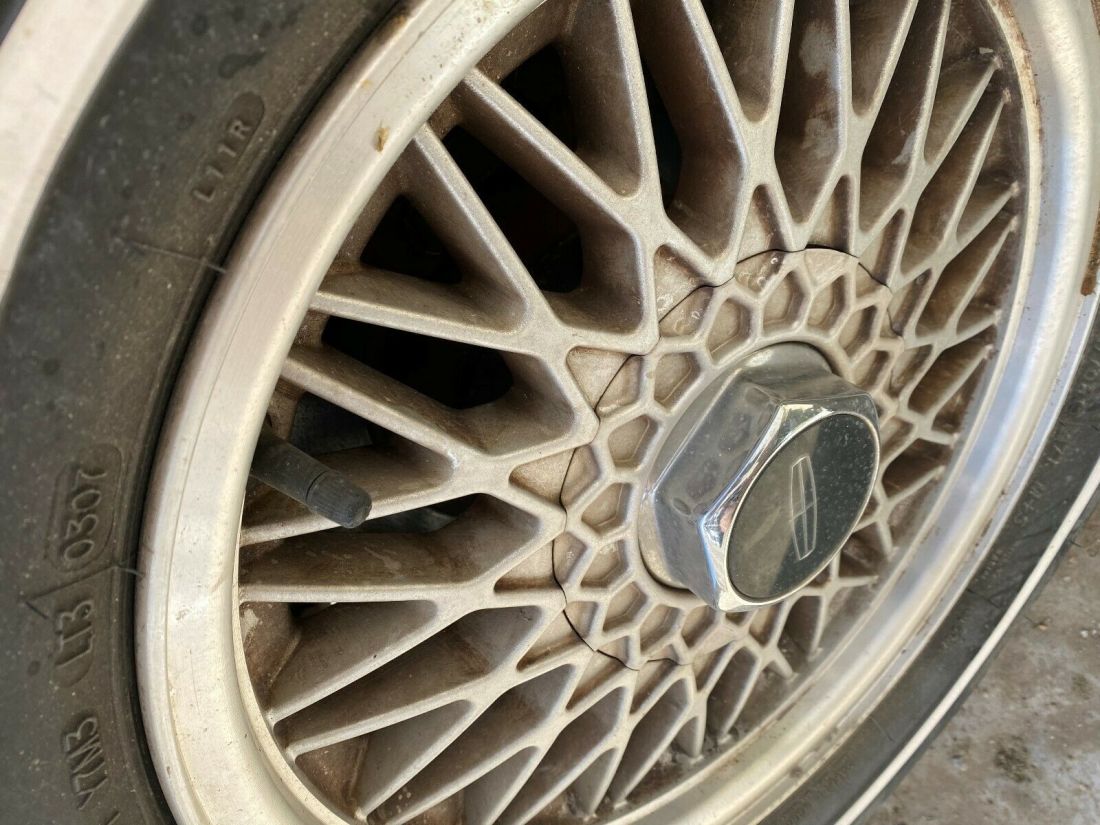 1994 Lincoln Town Car - photo 8