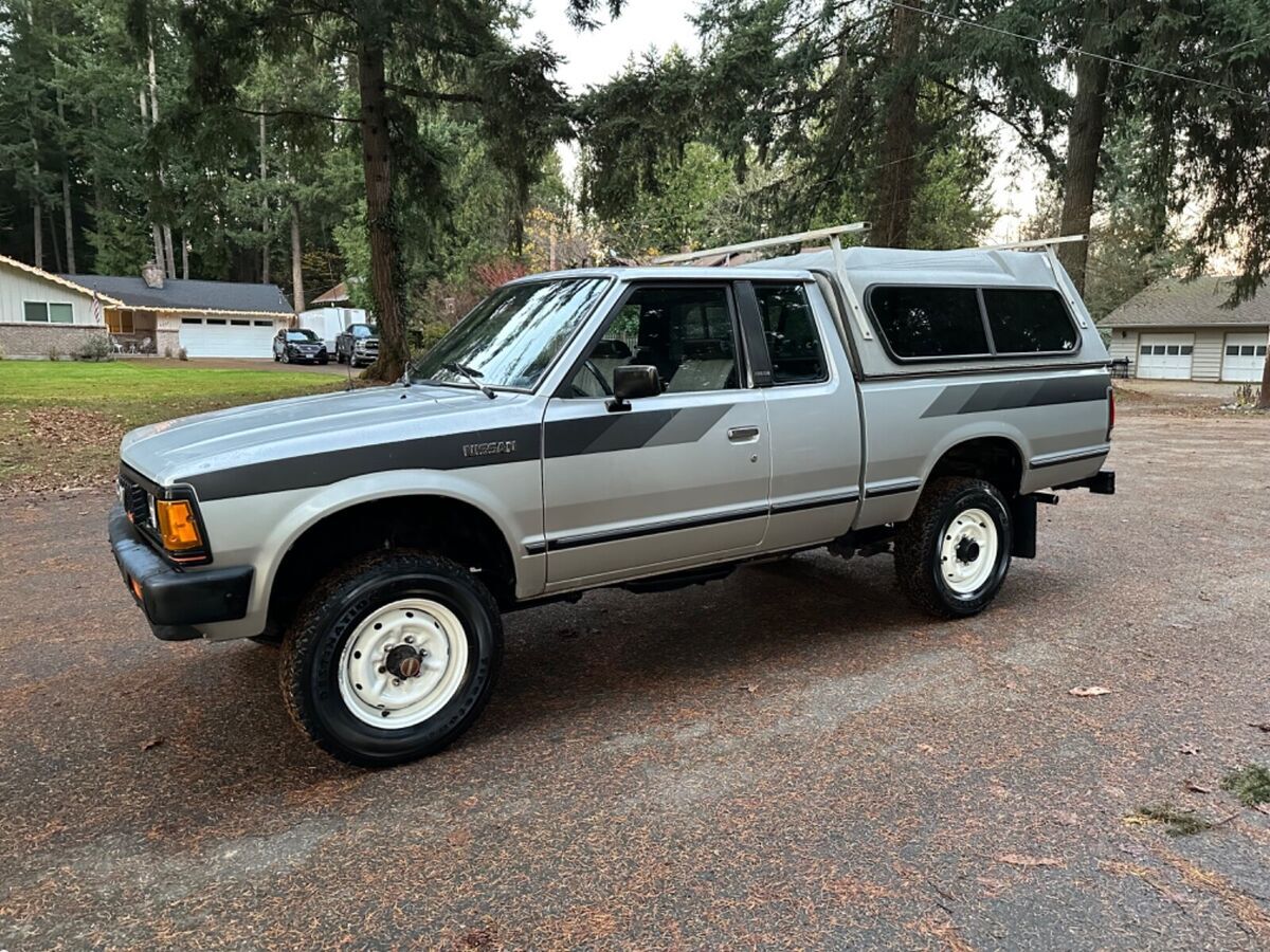 1985 Nissan 720 KING CAB ST - photo 2