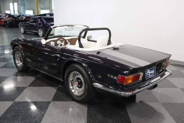 1971 Triumph TR-6 -- - photo 10