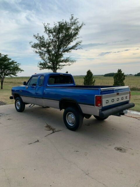 1993 Dodge Ram 2500 - photo 4