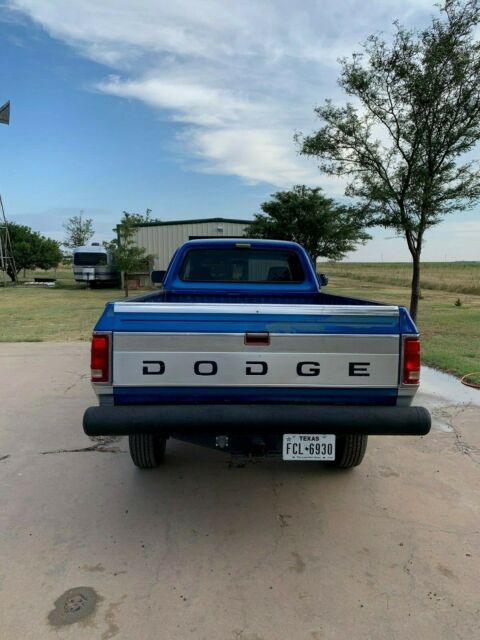 1993 Dodge Ram 2500 - photo 5