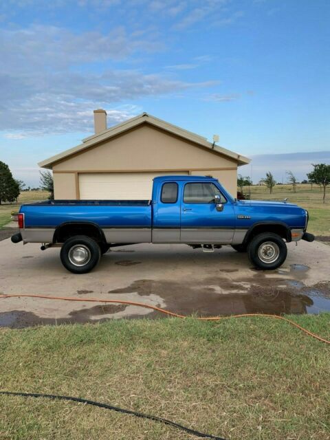 1993 Dodge Ram 2500 - photo 8