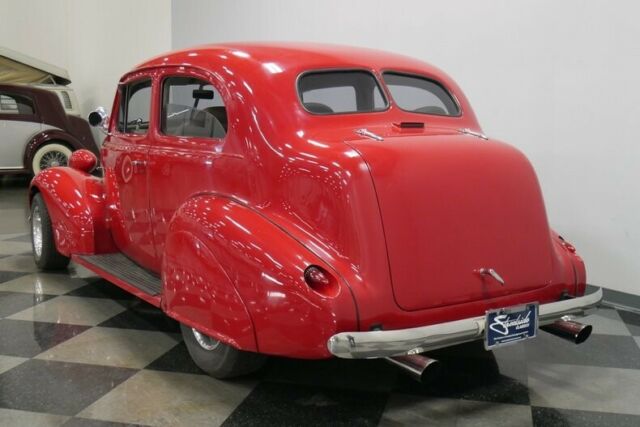 1938 Pontiac Sedan Humpback - photo 10