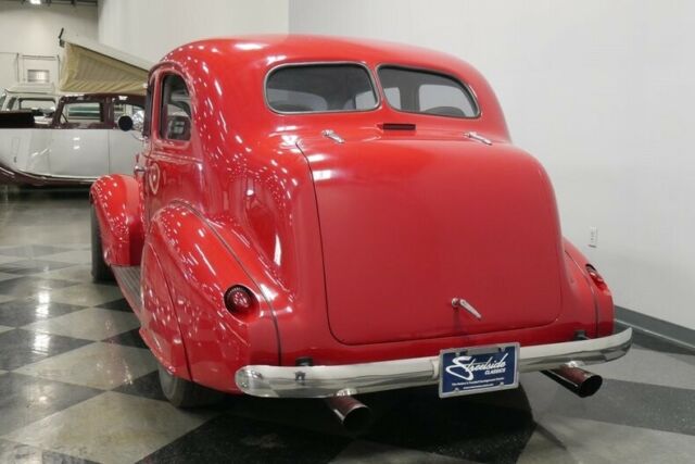 1938 Pontiac Sedan Humpback - photo 11