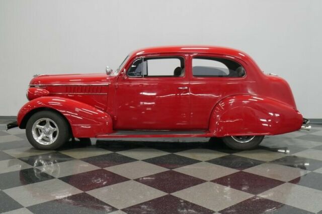 1938 Pontiac Sedan Humpback - photo 3