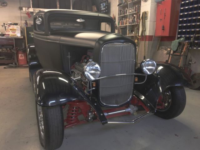 STREET ROD COUPE FRESH BUILD HIGH END FRAME FOUR WHEEL DISC 350V8 AUTO 1932 Ford HOT ROD COUPE STREET ROD COUPE FRESH BUILD HIGH END FRAME