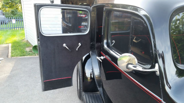 1937 Packard 120 4 Door Sedan - photo 9