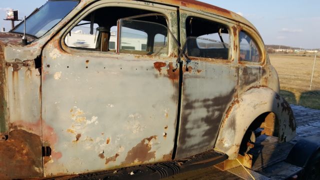 1940 Studebaker Commander Sedan - photo 13