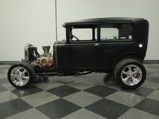 1931 Ford Tudor Sedan - photo 2