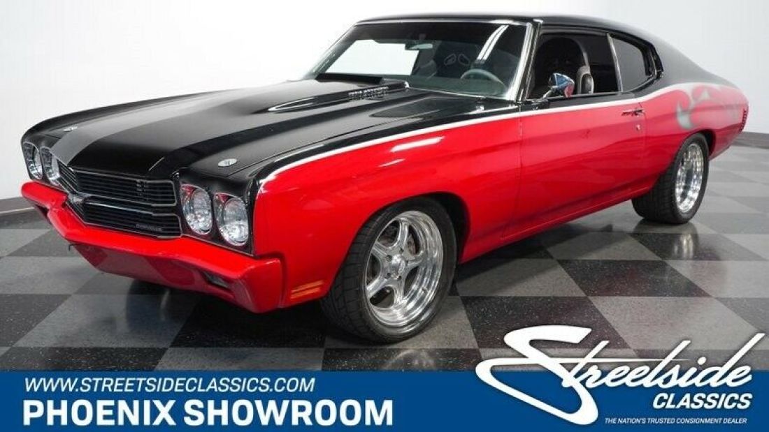 Stroker V8 Auto Classic Vintage Collector Chevy Custom Edelbrock CFM B&M 1970 Chevrolet Chevelle Restomod