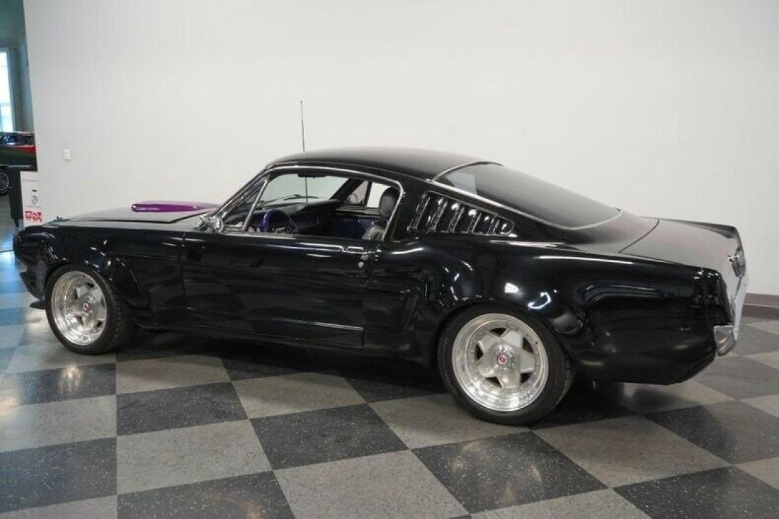 1965 Ford Mustang Restomod - photo 9