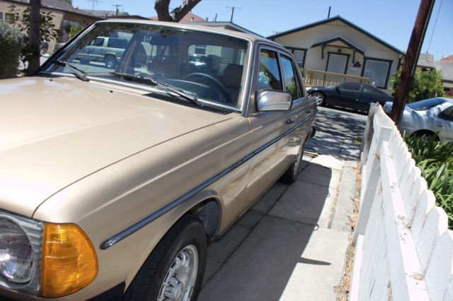 1984 Mercedes-Benz 300-Series - photo 10