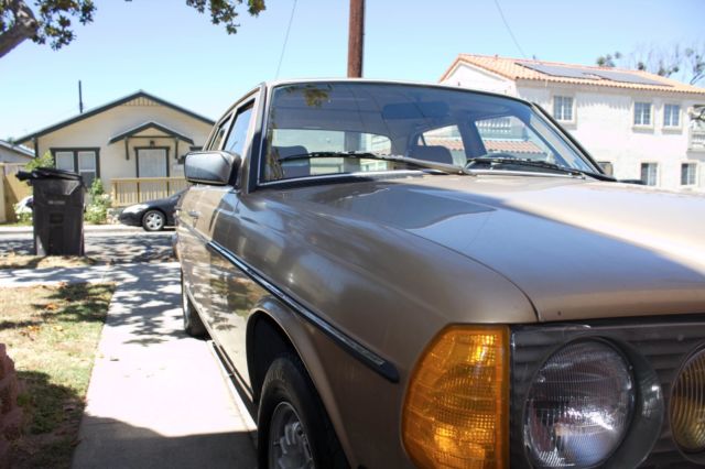 1984 Mercedes-Benz 300-Series - photo 4