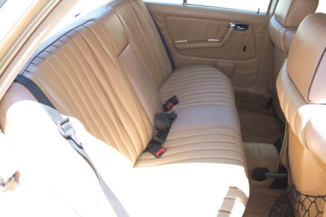 1984 Mercedes-Benz 300-Series - photo 9