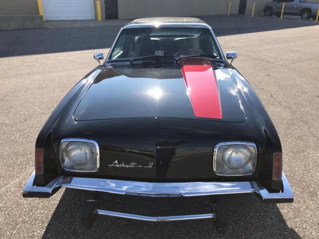 1976 Studebaker Avanti II 70k orig mi - photo 2