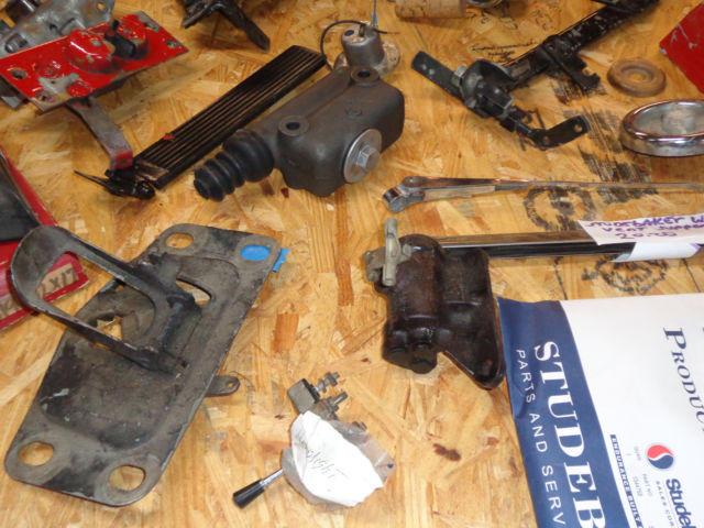 1957 Studebaker parts lot - photo 7