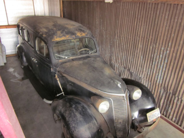 1937 Studebaker Dictator Superior Body Hearse - photo 2
