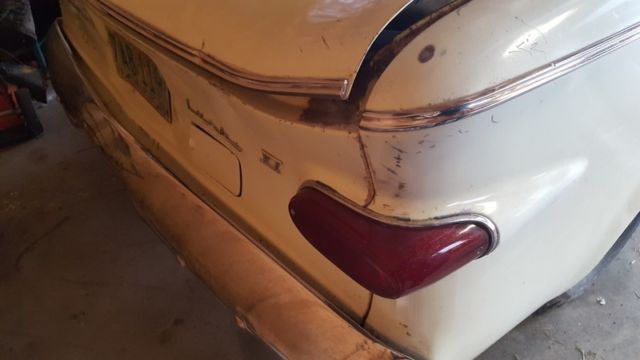 STUDEBAKER LARK VI WITH MID 80'S REBUILT 350 GM ENGINE AND STAND 1960 Studebaker Light Six 2DR DLUXE