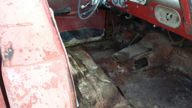 1961 Studebaker 1/2 ton pickup - photo 4